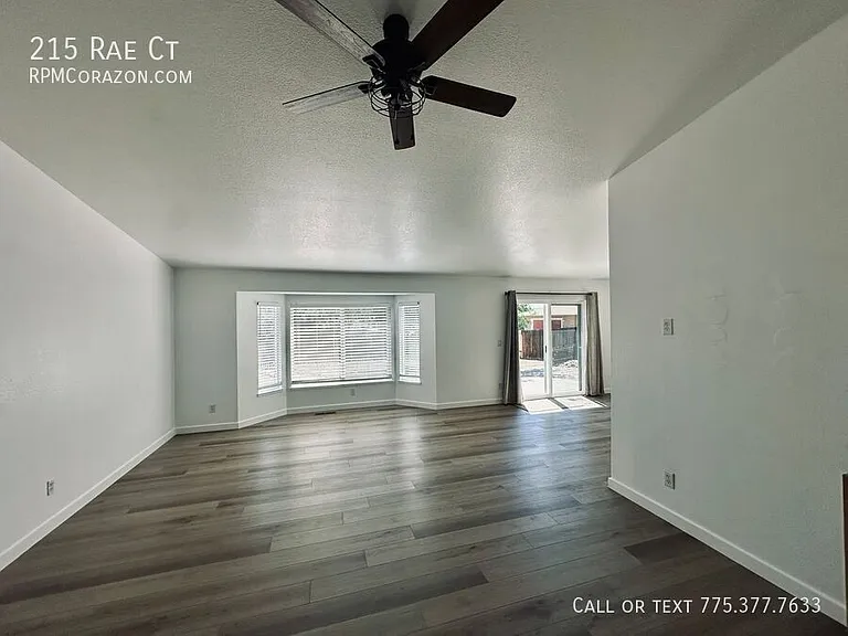 215 Rae Ct — Photo 13