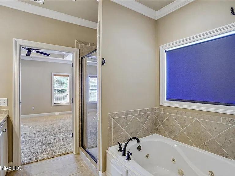 987 N Azalea Dr — Photo 20
