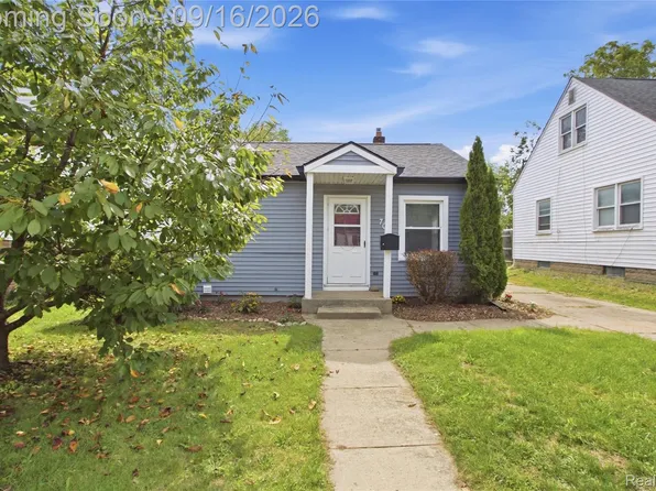 702 Maus Ave, Ypsilanti, MI 48198