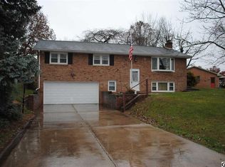 2149 Twin Brooks Dr, York, PA