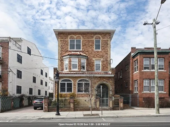 209 Palisade Avenue image 1 of 34