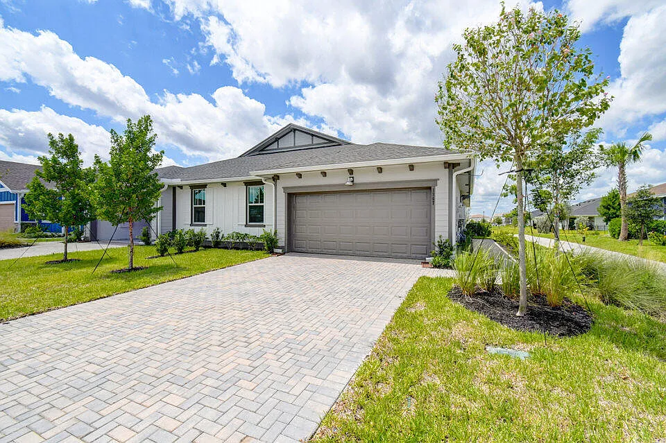 1267 Tangled Orchard Trce