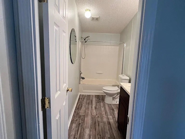 Main bathroom