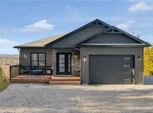 16 Khaki Ct, Quispamsis, NB E2G 0L4