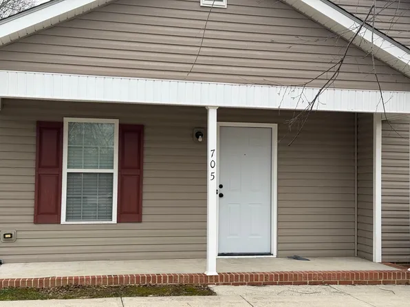 705 Borders Ter, Greensboro, NC 27401