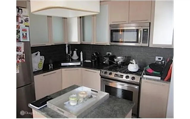 Rented by Douglas Elliman | media 21