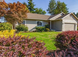3074 Bailey Ln, Eugene, OR 97401