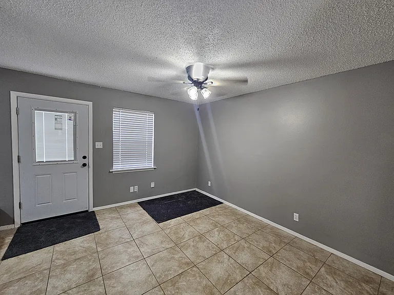 5511 Gulf St — Photo 6