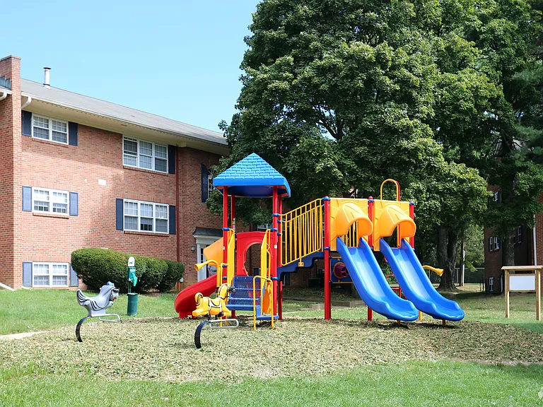 Abbey Walk Apartments — Photo 4
