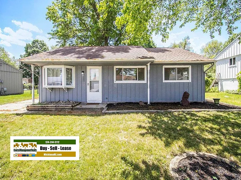 1330 Southlea Dr — Photo 1