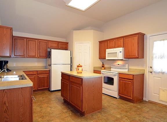 5th image of 148 Dolly St