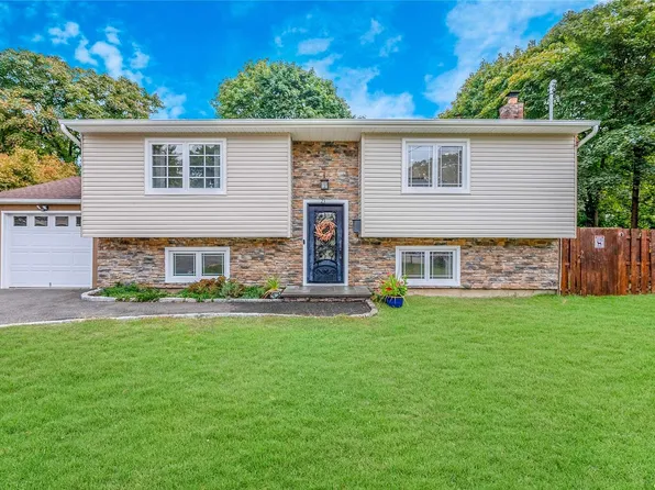 23 N 11th Street, Wyandanch, NY 11798