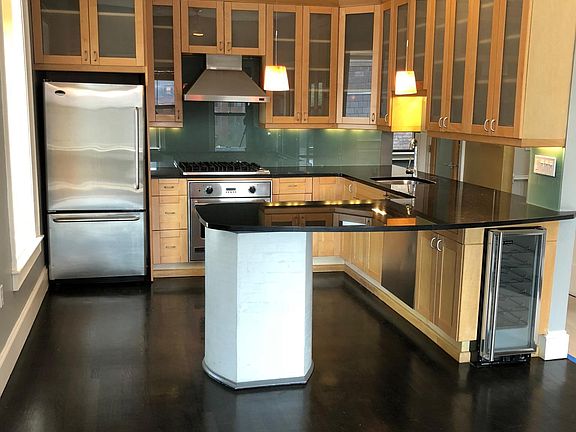 Open Kitchen
