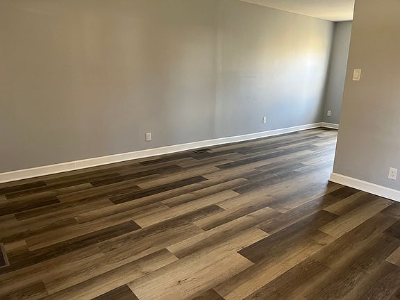 3rd image of 21640 Olivia Ave