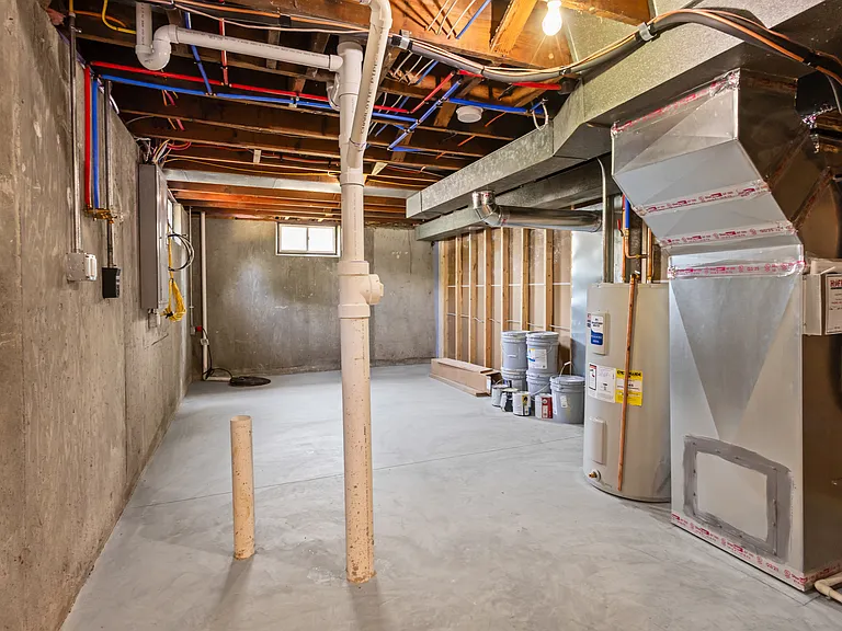2628 Linden Pl — Photo 21