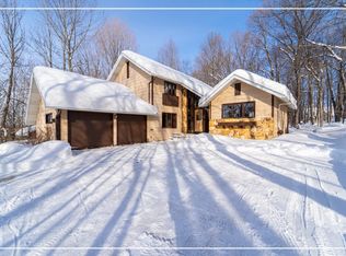 1504 Woodland Ridge Rd, Wausau, WI 54403