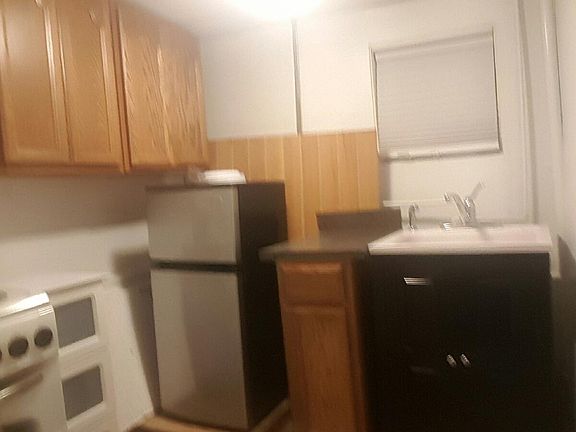 3rd image of 278 Evergreen Ave