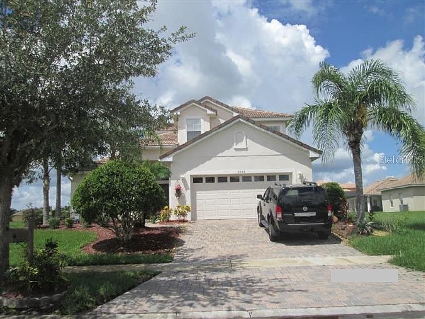 1st image of 3552 Forest Park Dr