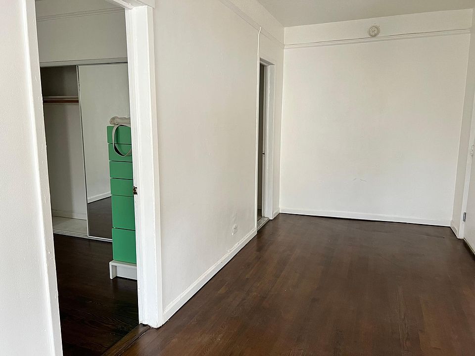 1st image of 3290 Layton Ave #3