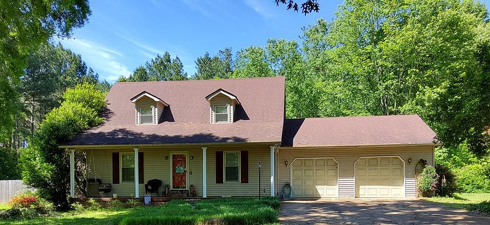1st image of 735 Jackson Dr