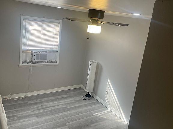3rd image of 860 N 42nd St Floor 3