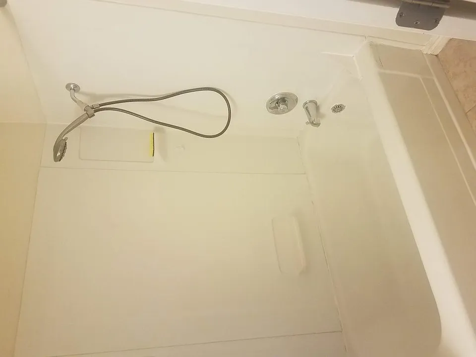 Bathroom (Shower)_05062021
