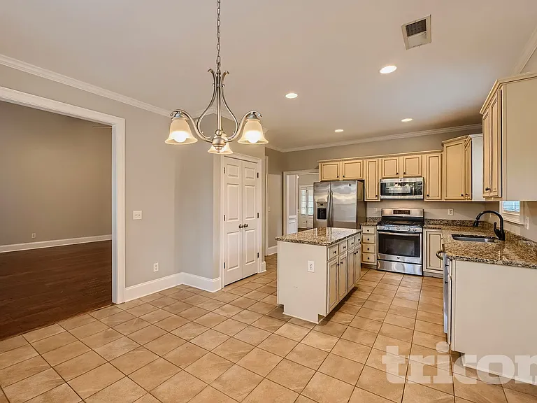 87 Thomas Place Dr — Photo 17