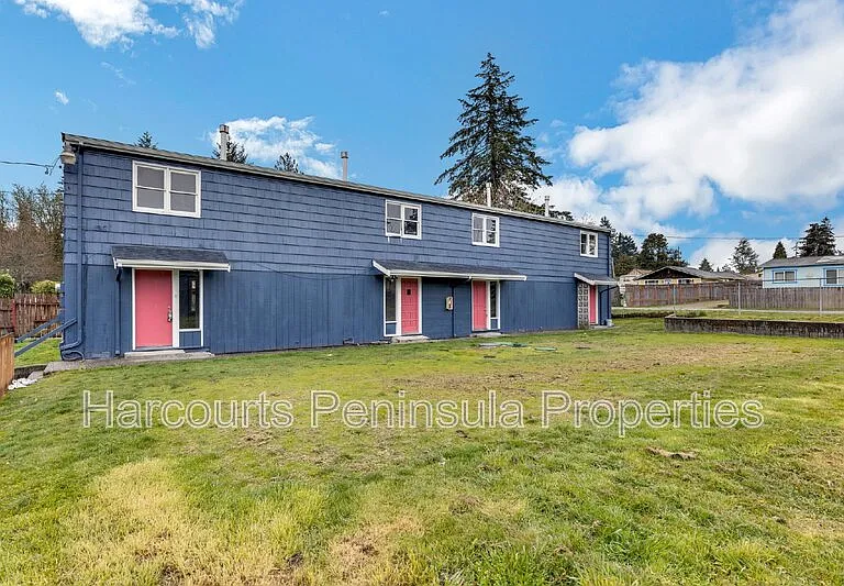 2831 NE Center St #1 — Photo 18