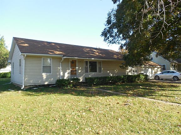 3rd image of 302 S Cottonwood St