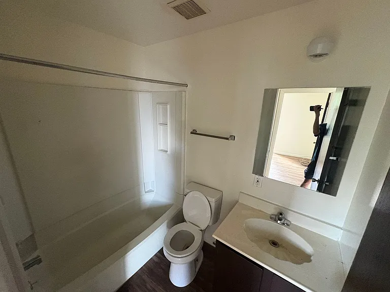 570 Miller Ave — Photo 8