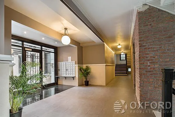 Rented by Oxford Property Group | media 16