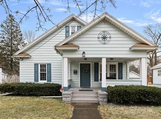 110 Chippewa St, Buchanan, MI 49107