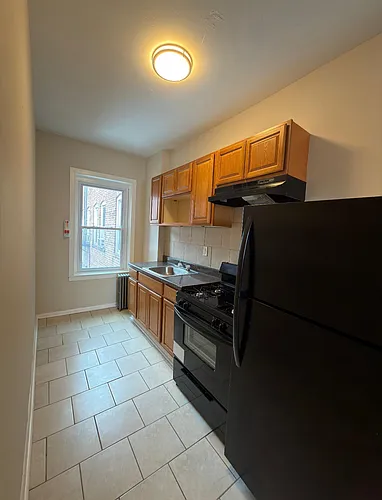 220 Roseville Ave #405 Photo 1