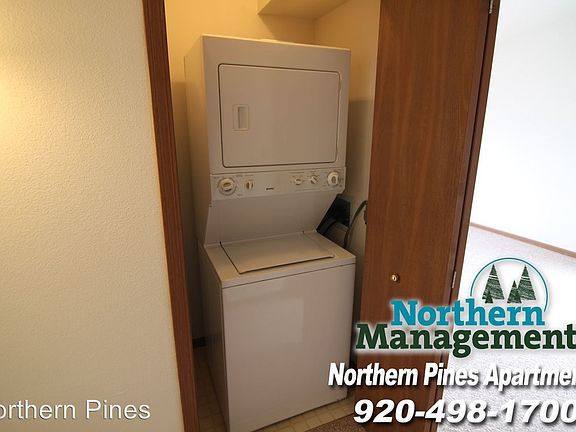 3rd image of 2104 Memorial Dr APT 202