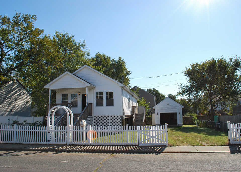 1st image of 613 Monmouth Ave