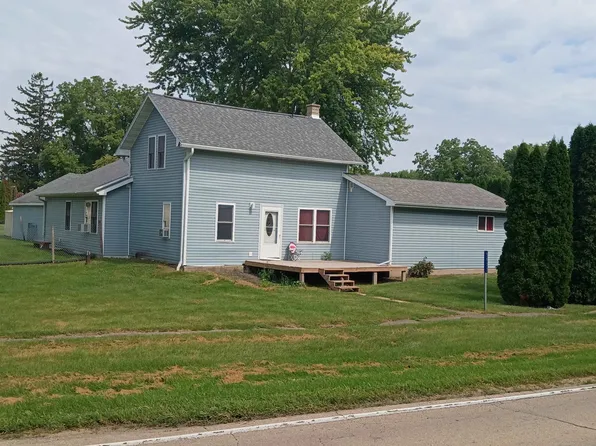 5933 N Stagecoach Trl, Nora, IL 61059