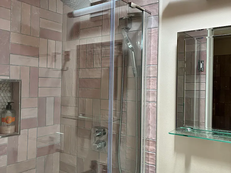 2142 Roosevelt Ave — Photo 22