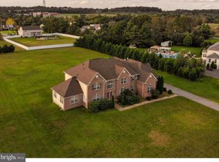 49 Messina Dr, Swedesboro, NJ 08085