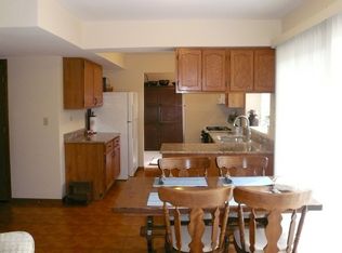 1430 Farrington Ln, Aurora, IL 60504