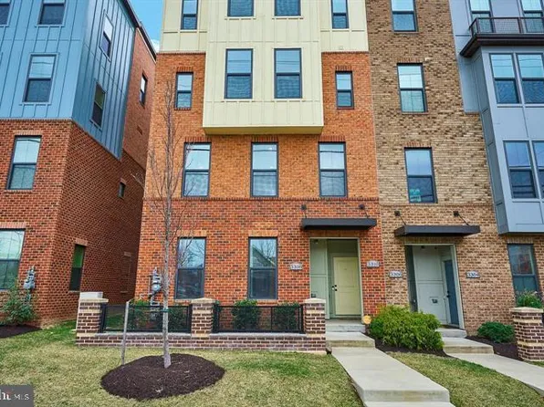 3308 Tribune Ct #E, Hyattsville, MD 20782