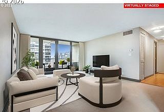 5th image of 111 SW Harrison St APT 17B