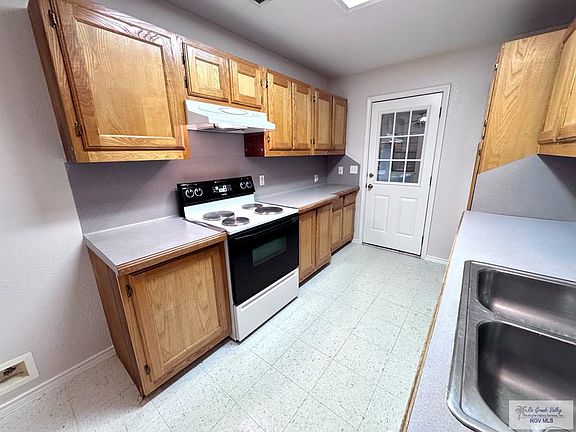 5th image of 825 Line 17 Rd