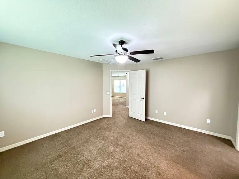 2209 SW 156th Loop — Photo 8