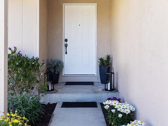 4th image of 591 Lyonburry Pl