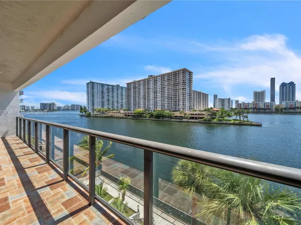 4000 NE 168th St Penthouse 1A, North Miami Beach, FL 33160