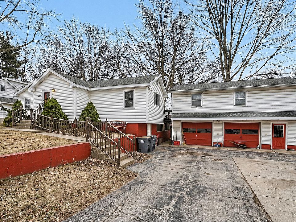 1st image of 2854 Oak St