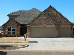 17213 Hardwood Pl, Edmond, OK 73012