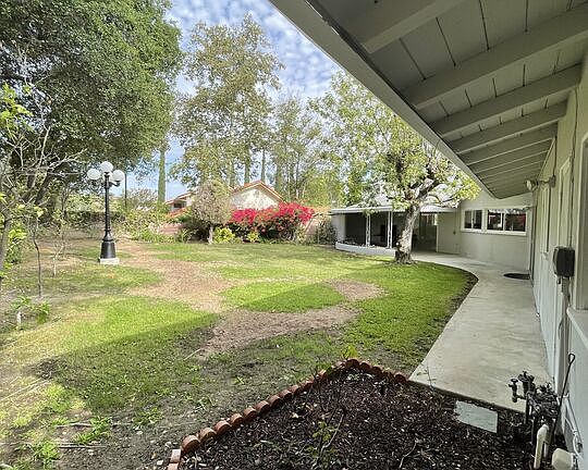 5th image of 16334 Mandalay Dr