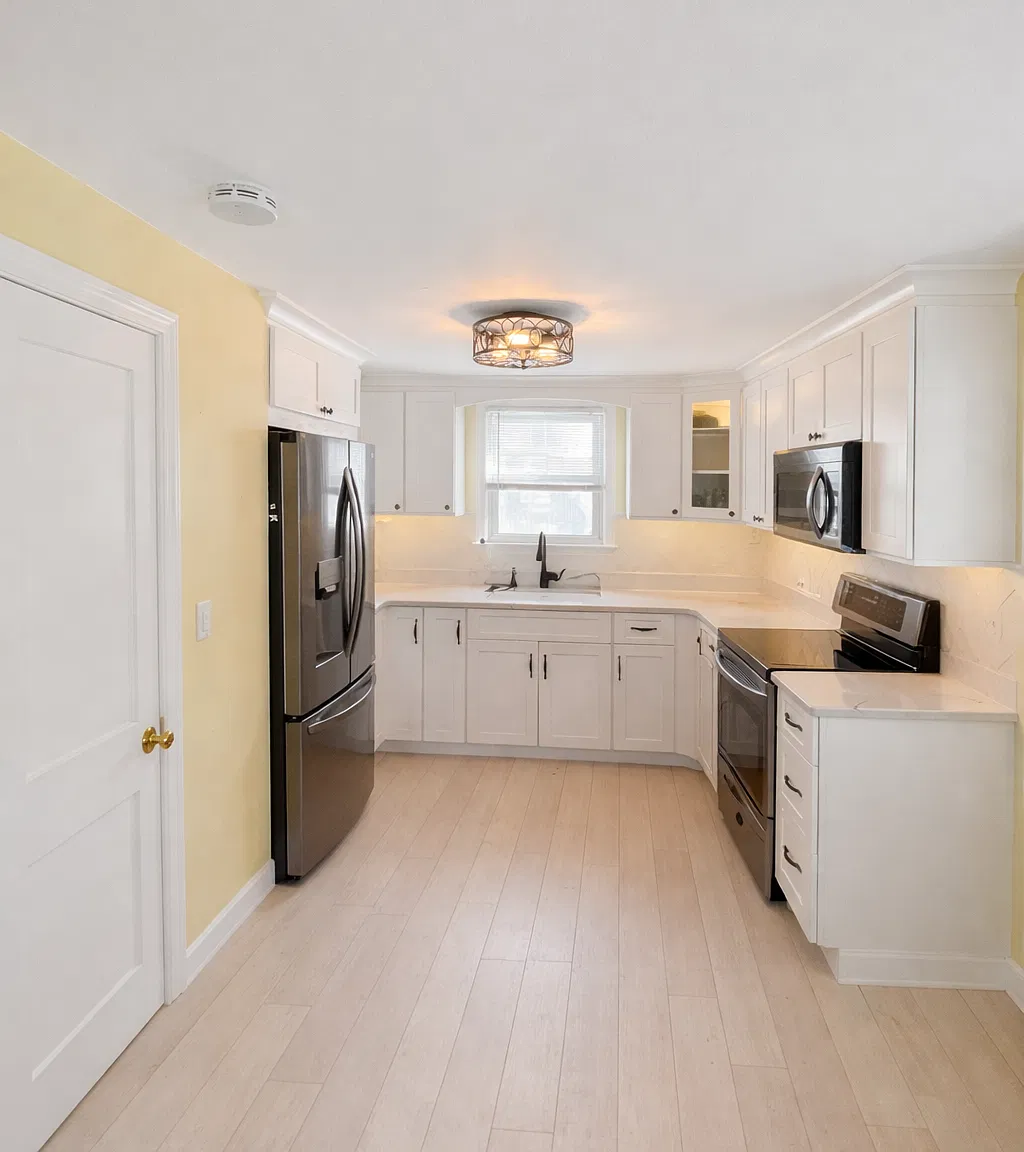 3 bed, 1500 sqft, $3,300 — Photo 2