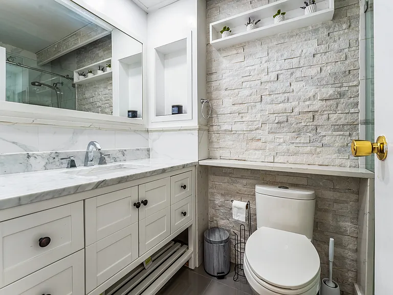 300 Winston Dr #318 — Photo 25